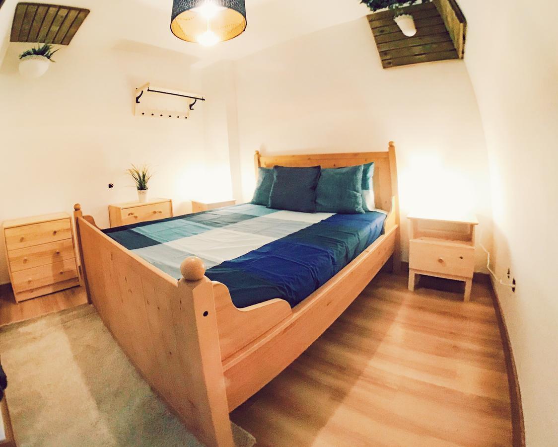 Lollipop Flats City Center Foxy Apartment
